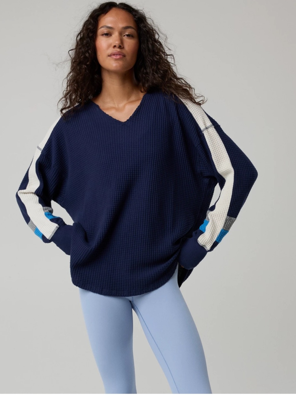 Offline by Aerie Wow! Waffle Notch Neck Ling Sleeve T-Shirt, size Small, EUC